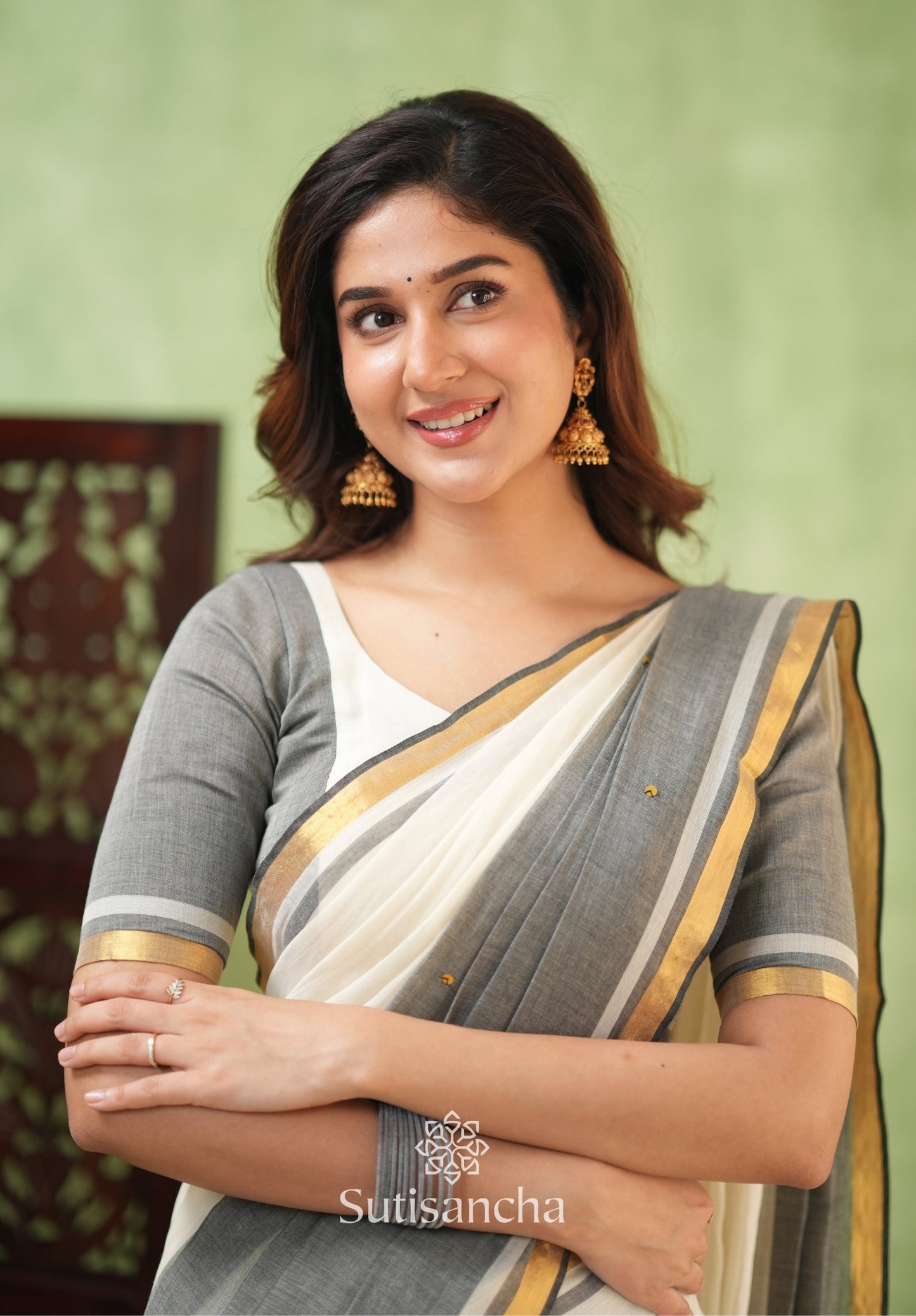 Dhiyona SS Regal Border Mul Cotton Saree