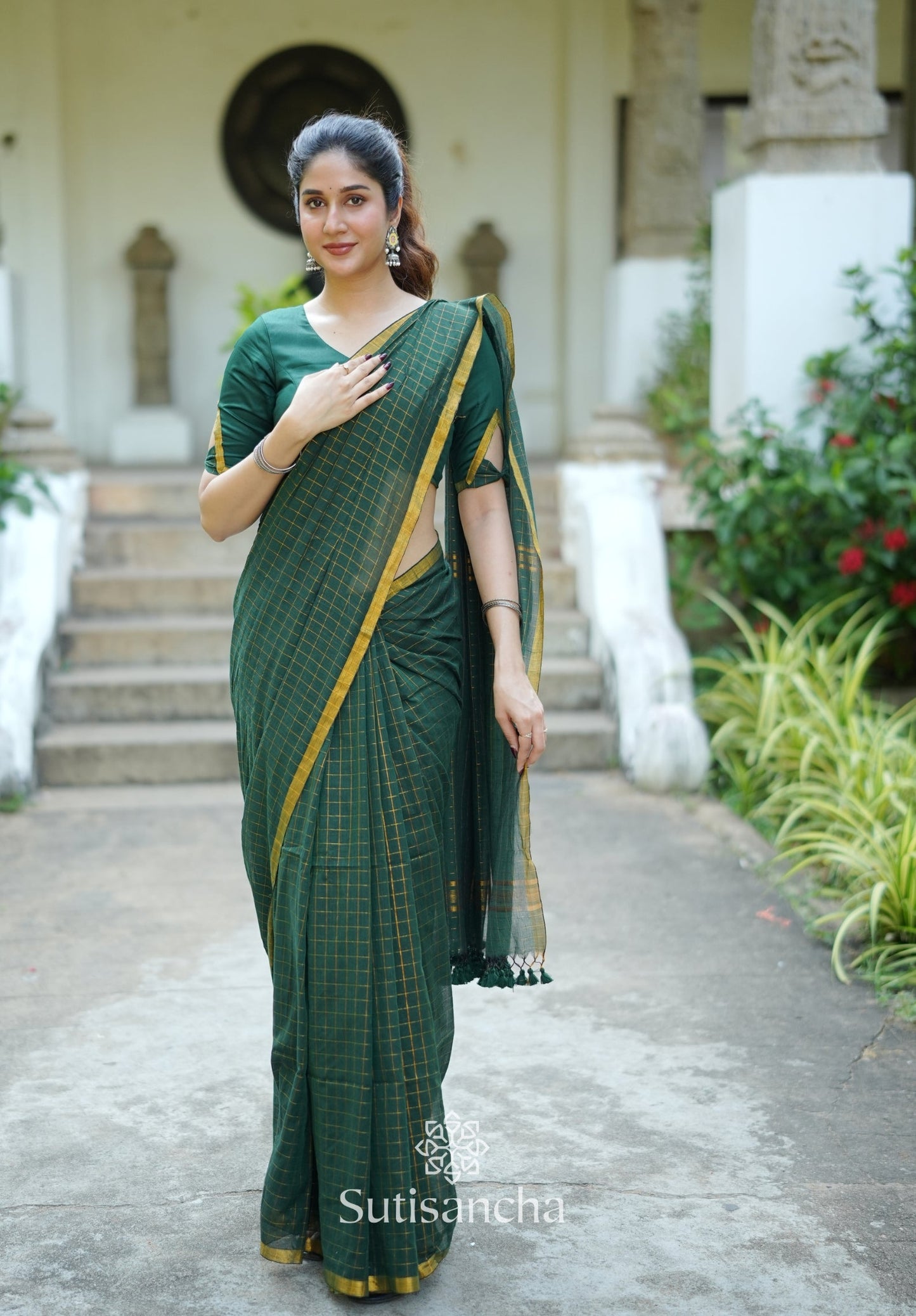 Dhiyona SS Golden Grid Classic Mul Cotton Saree