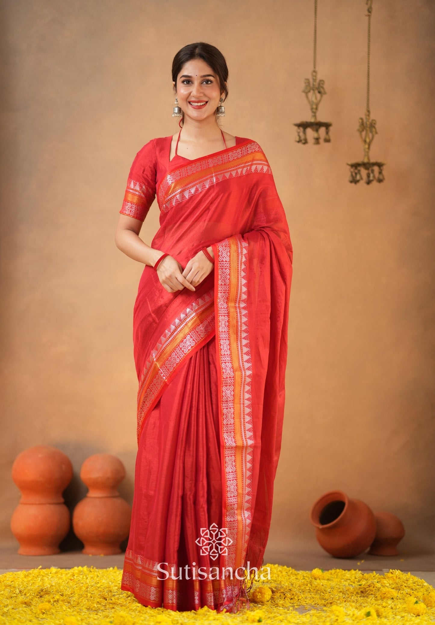 Dhiyona SS Artisan’s Touch: Red Handloom Tissue Cotton Saree