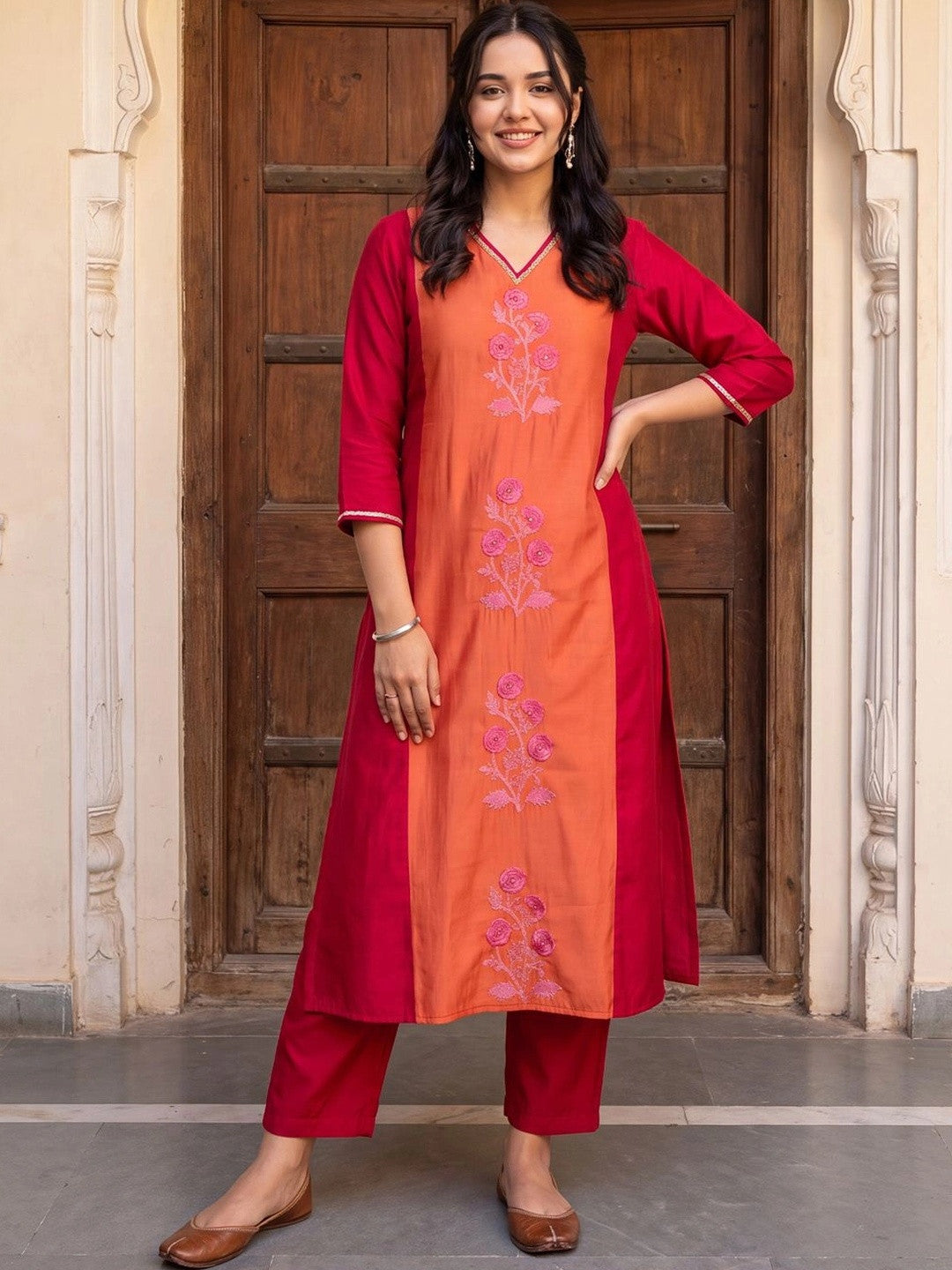 Women Floral Embroidered Regular Thread Work Kurta with Trousers