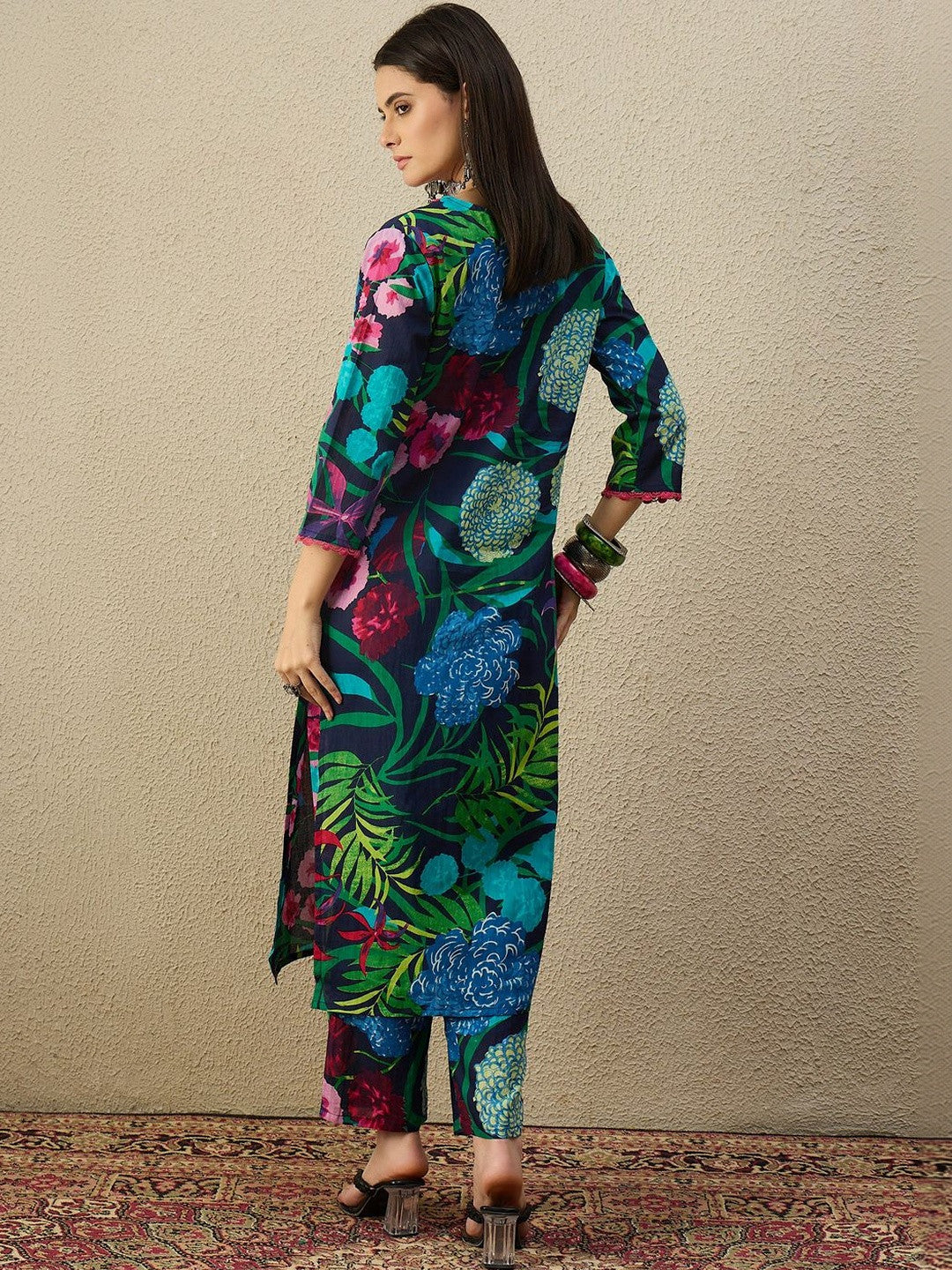 Women Floral Printed Regular Pure Cotton Kurta with Trousers