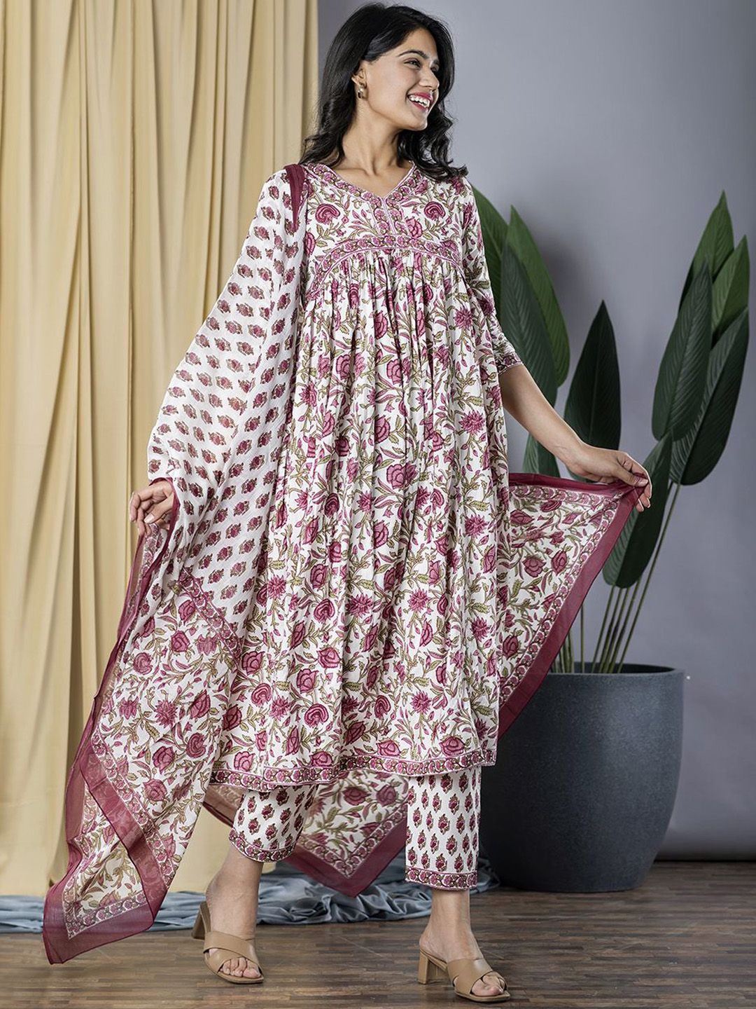 Dhiyona KL Floral Printed Empire Pure Cotton Kurta with Trouser & Dupatta