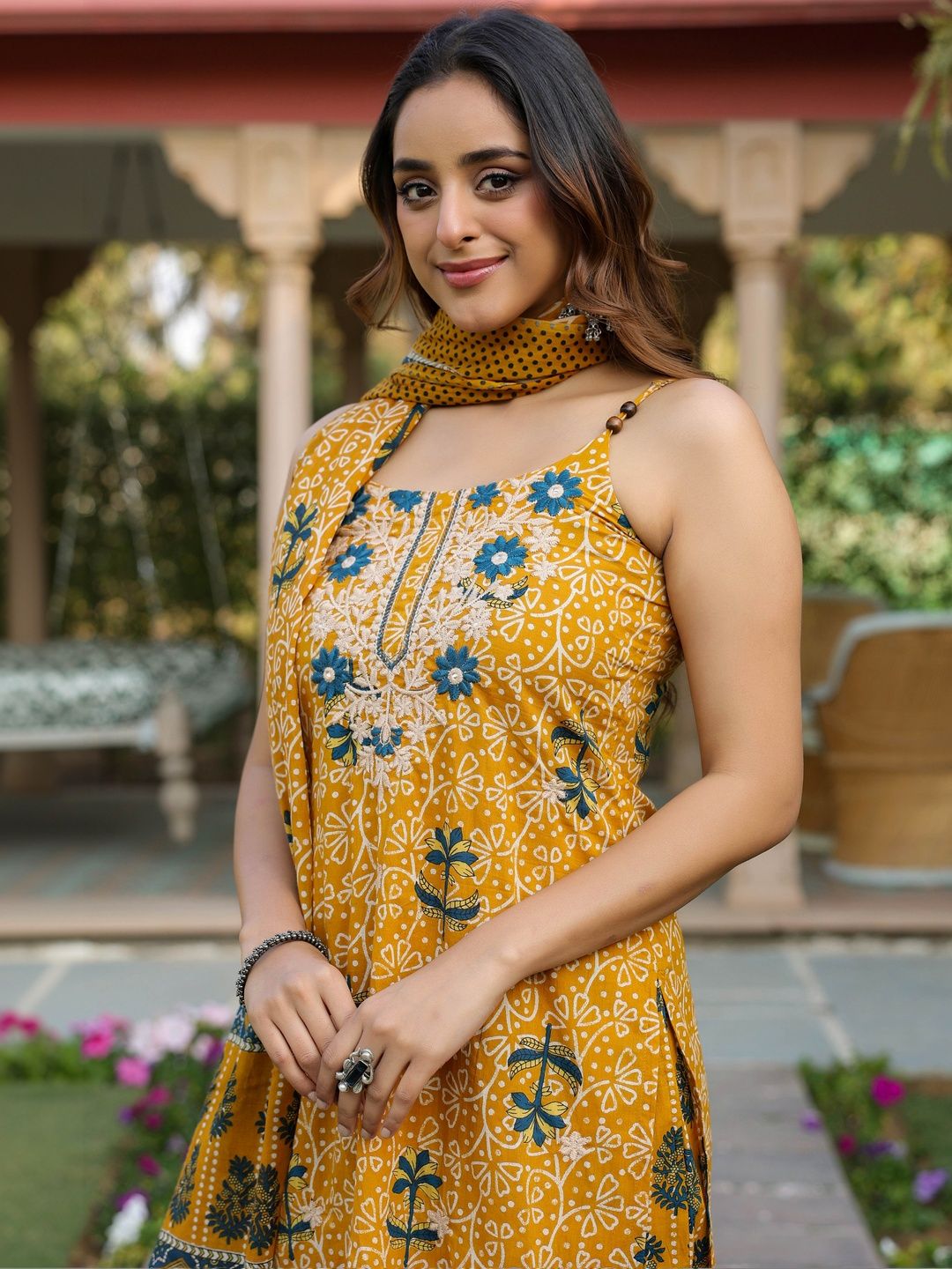 Dhiyona RR Women's Ethnic Motifs Printed Regular Beads and Stones Pure Cotton Kurta with Trousers & With