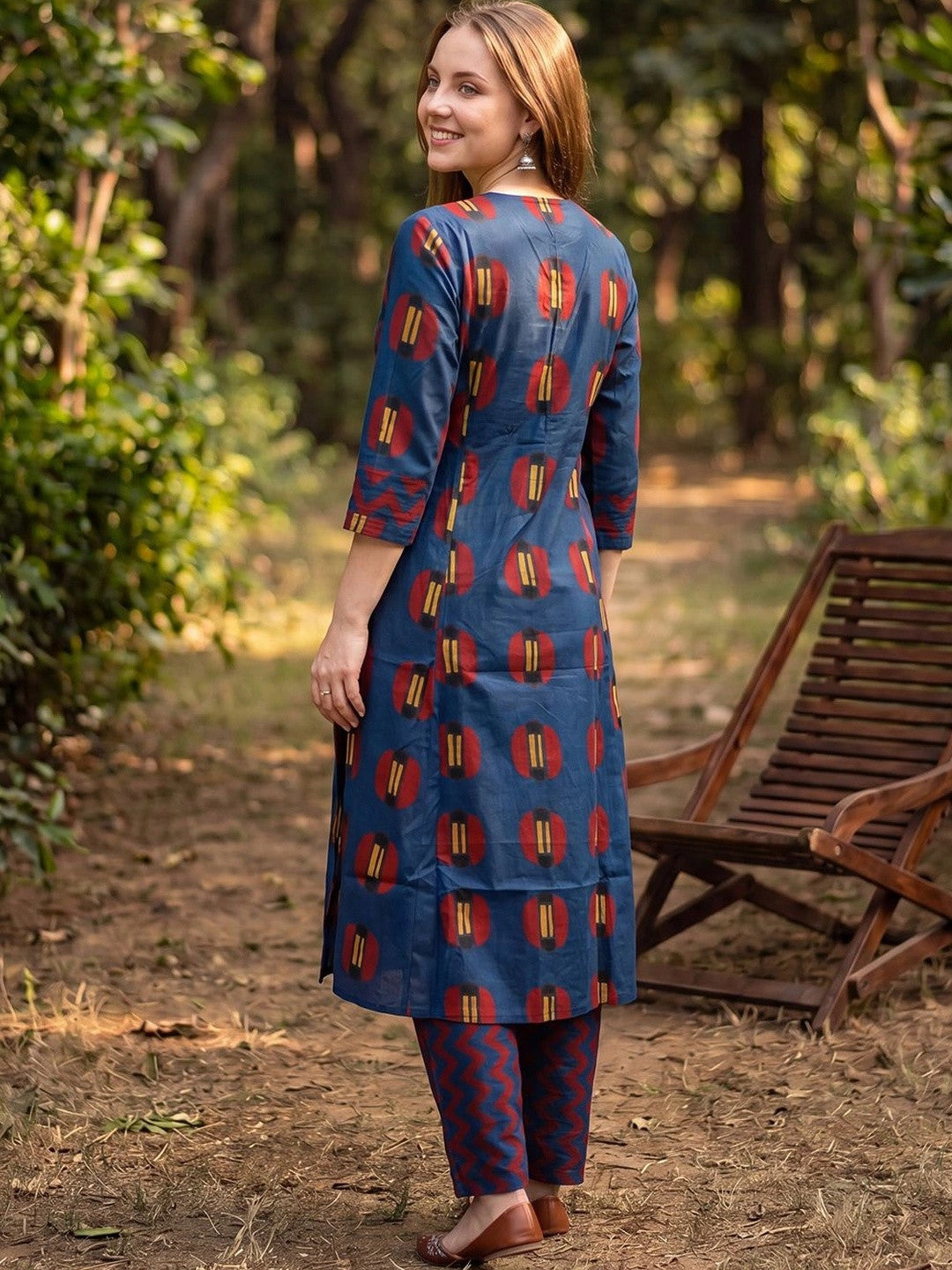 Women Ethnic Motifs Printed Regular Pure Cotton Kurta with Trousers
