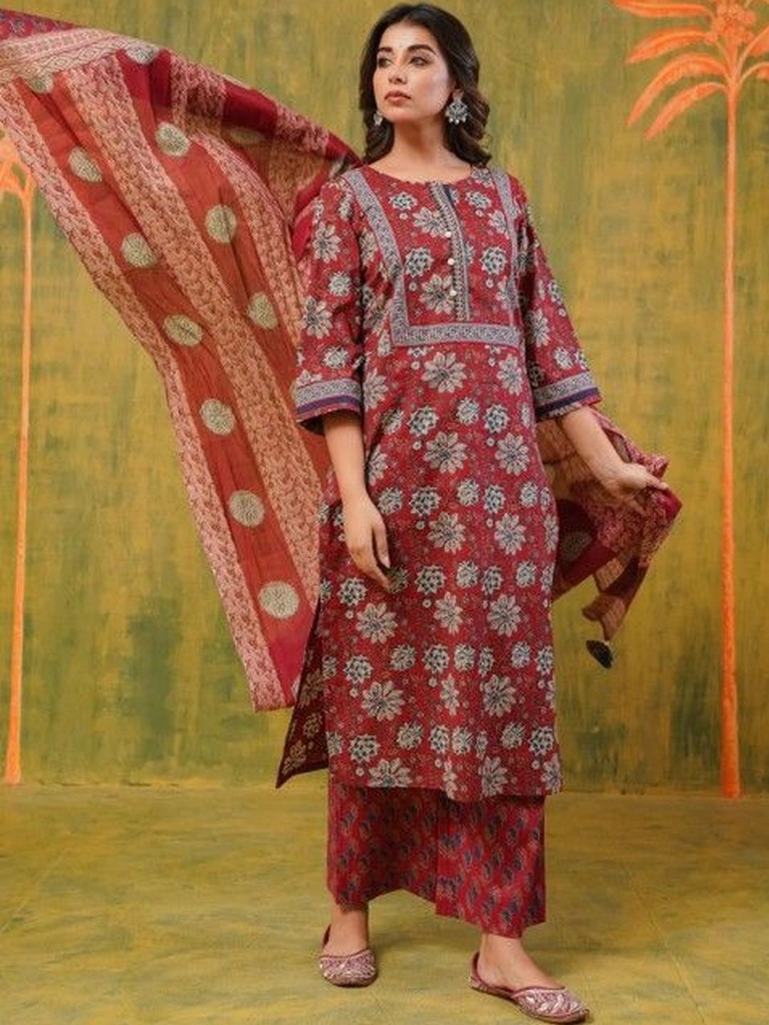 Dhiyona KL Women Floral Printed Regular Pure Cotton Kurta with Palazzos & With Dupatta