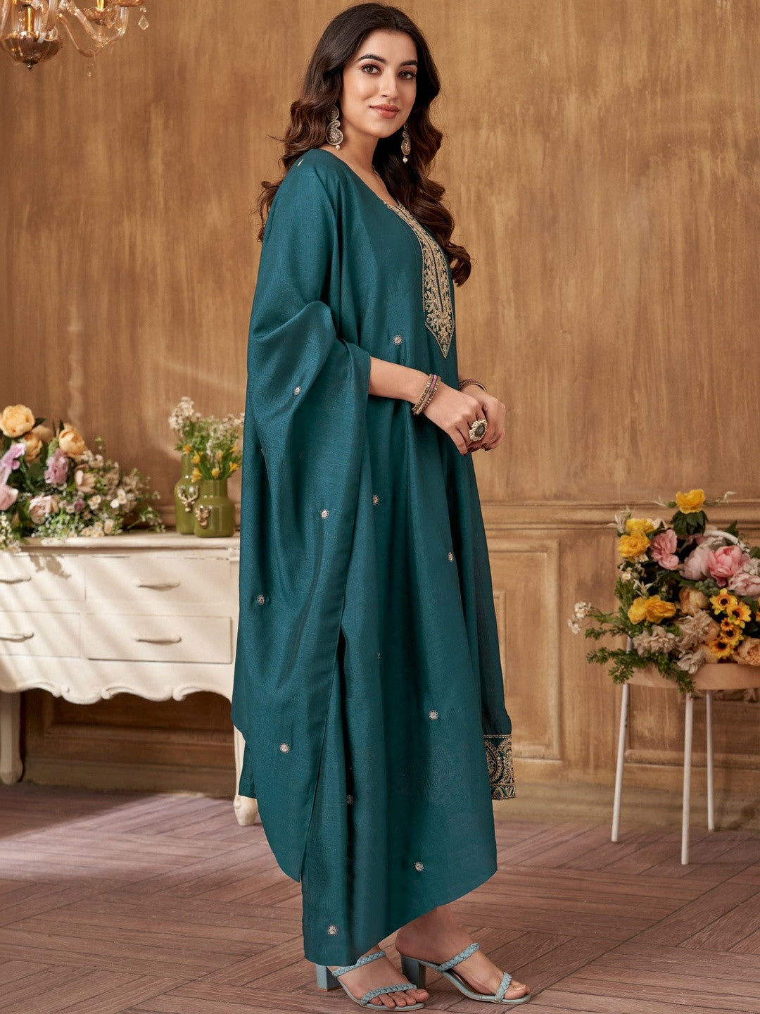 Embroidered RoundMaroon-Neck Kurta Trousers & Dupatta