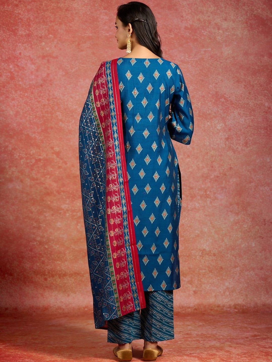 Women Printed Regular Kurta with Trousers & With Dupatta