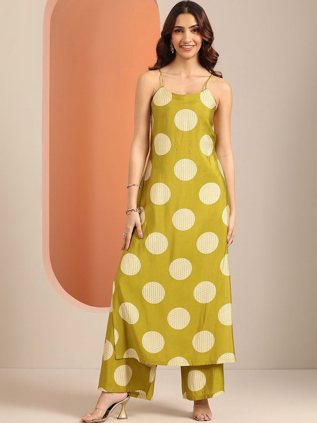 Women Printed Regular Kurta with Palazzos