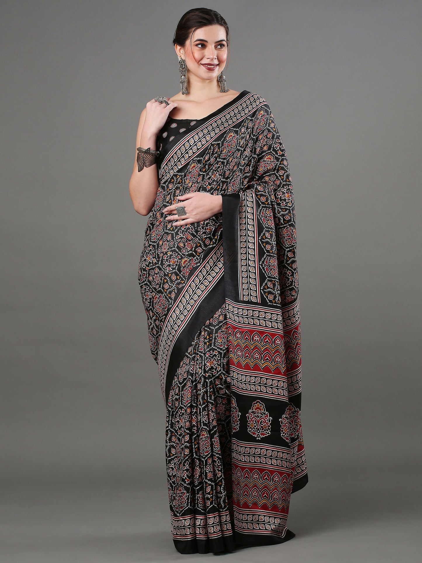 Women's Dola Silk Black Digital Print Designer Saree With Blouse Piece