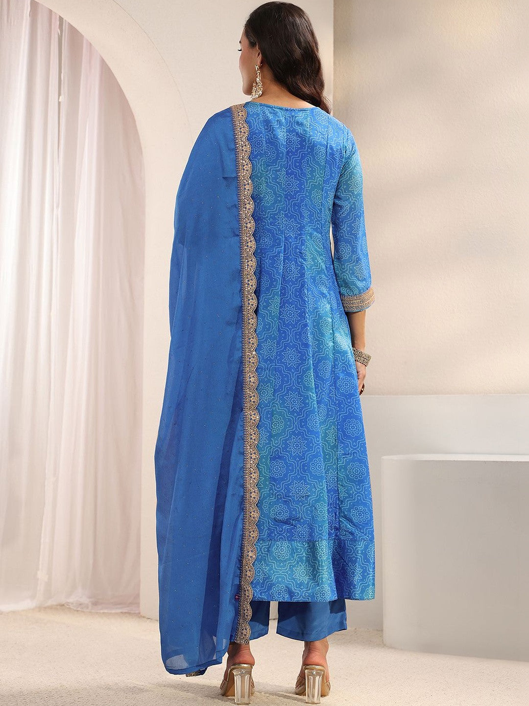 Women Ethnic Motifs Printed Regular Thread Work Kurta with Trousers & With Dupatta