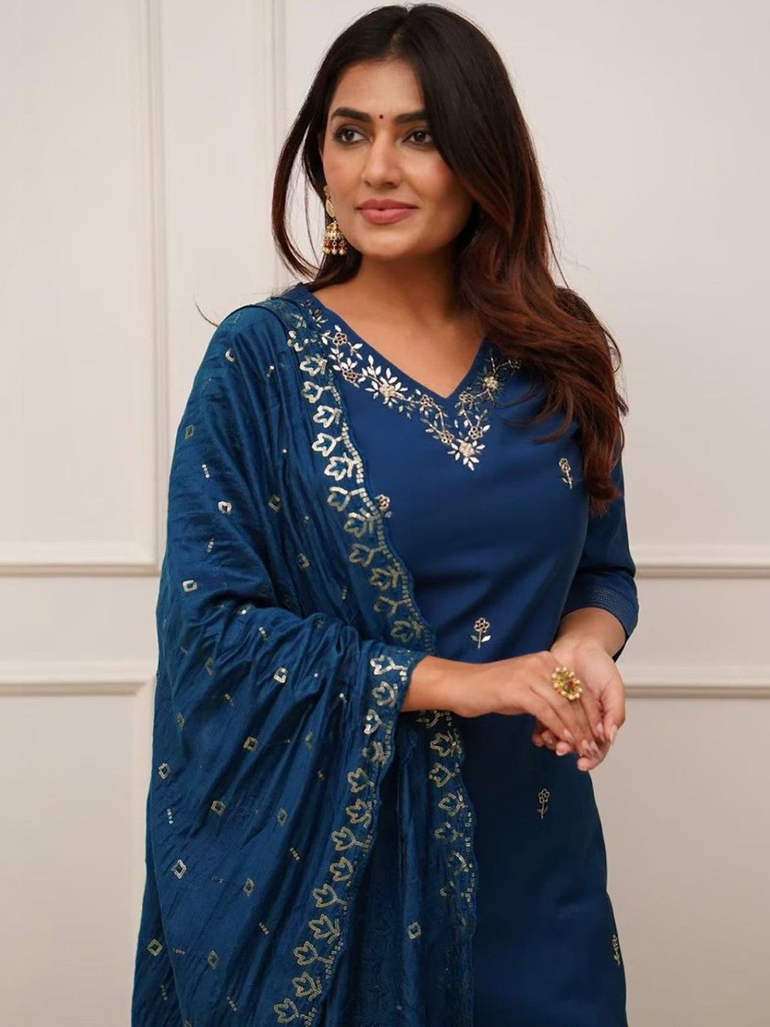 Embroidered V-Neck Kurta & Trousers Kurta Set