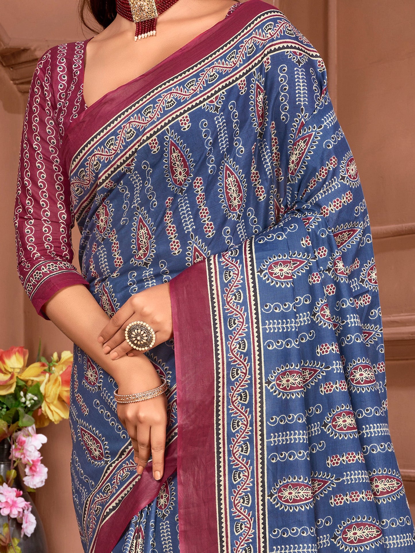 Women's Cotton Blue Printed Designer Saree With Blouse Piece