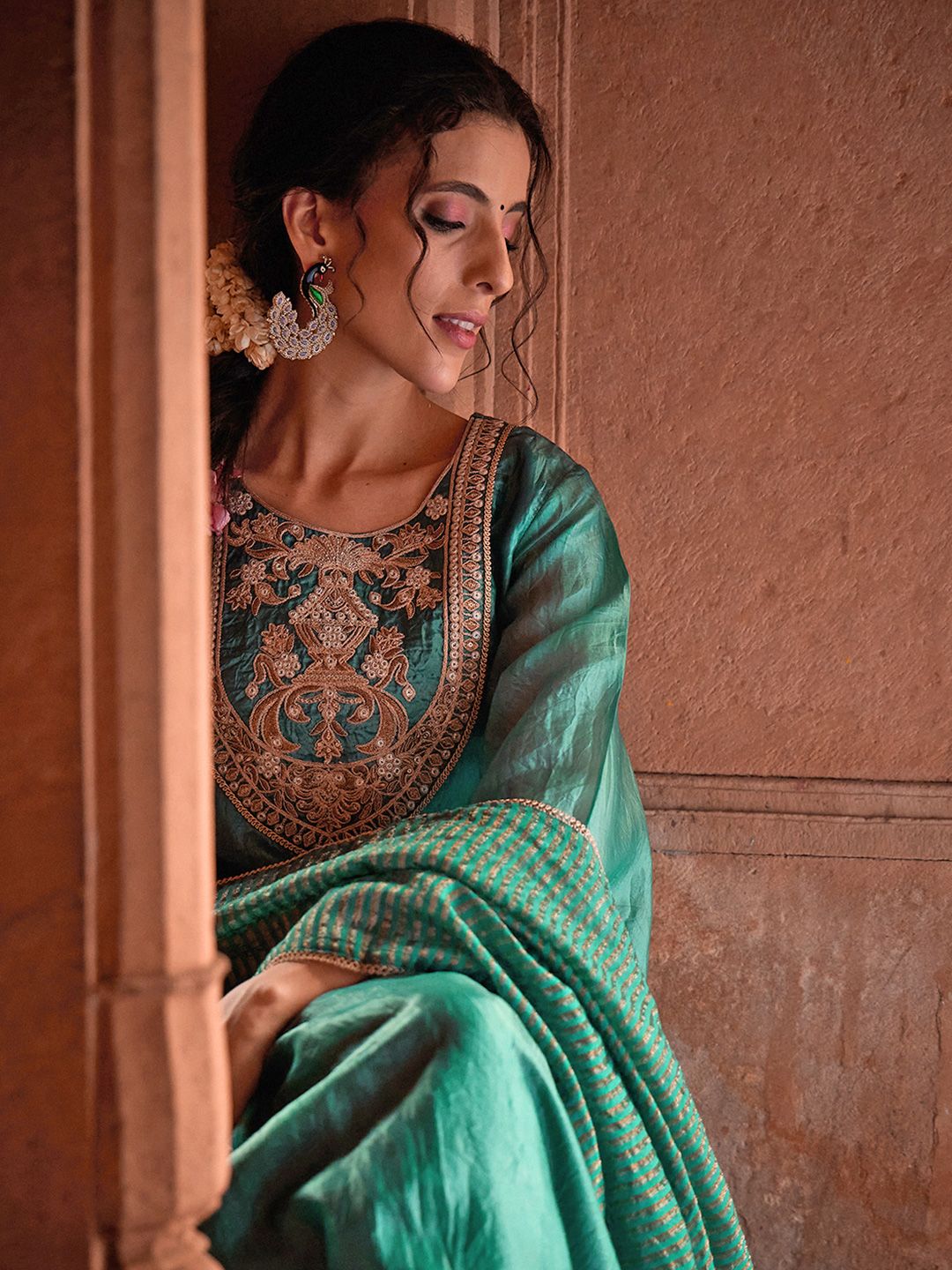 Dhiyona CH Women Embroidered Sequinned Kurta with Trousers & Dupatta