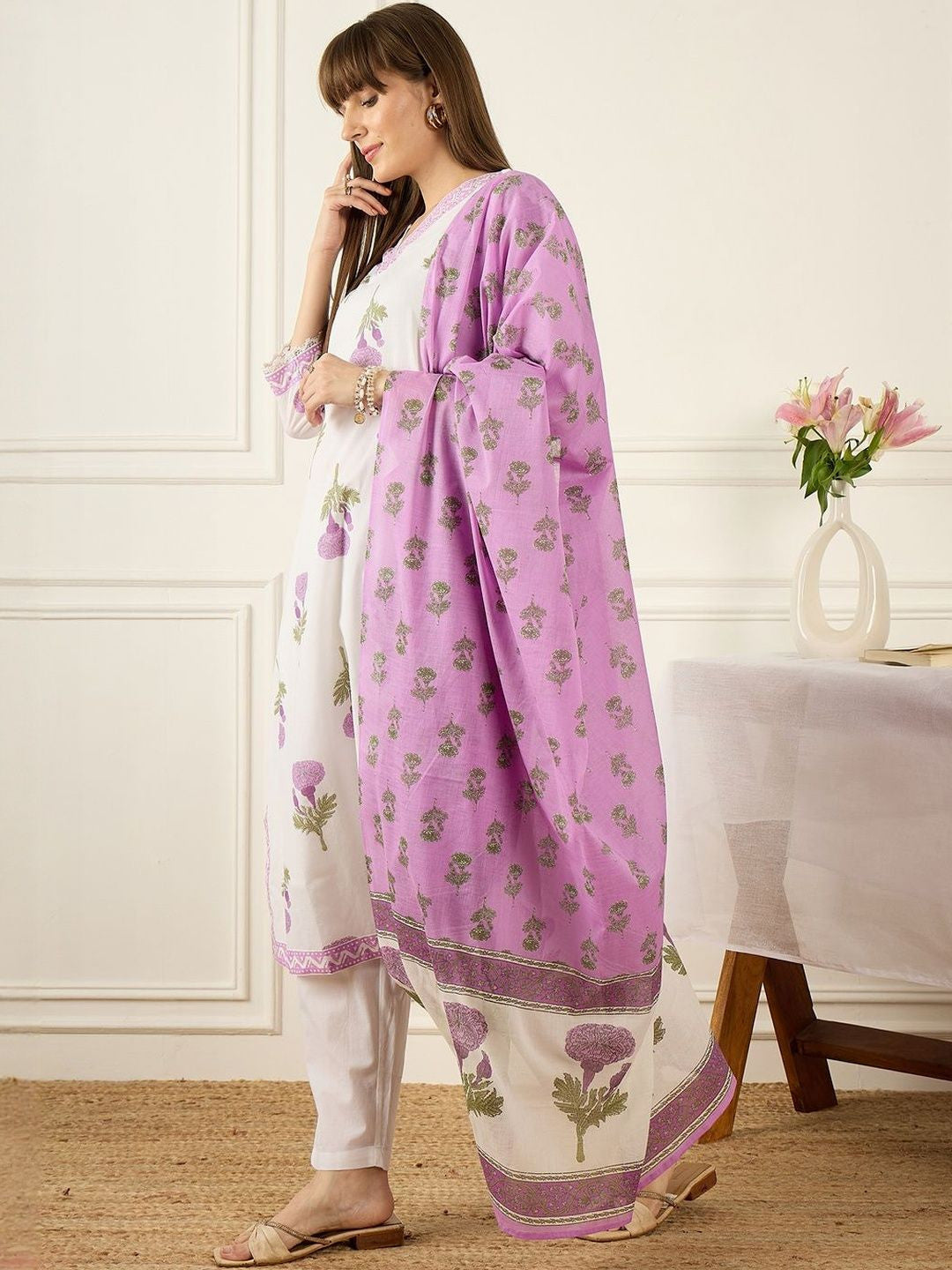 Floral Printed V-Neck Thread Work Pure Cotton Kurta With Trousers & Dupatta