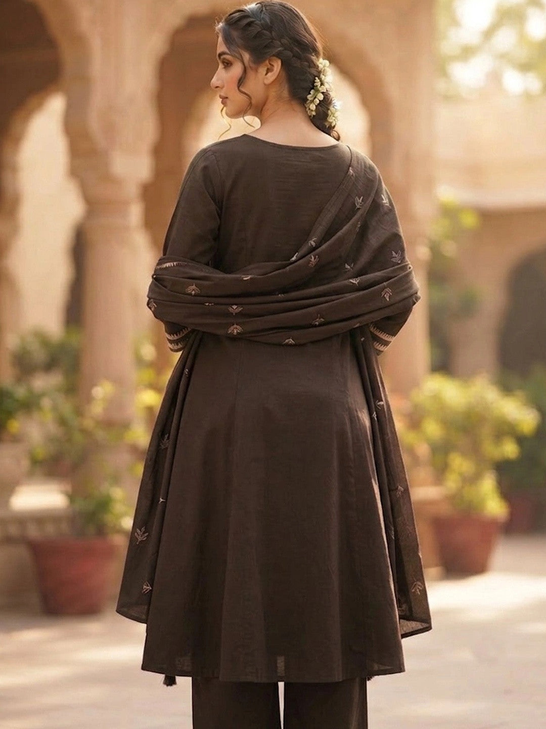 Women Floral Embroidered Regular Thread Work Pure Cotton Kurta with Palazzos & With Dupatta