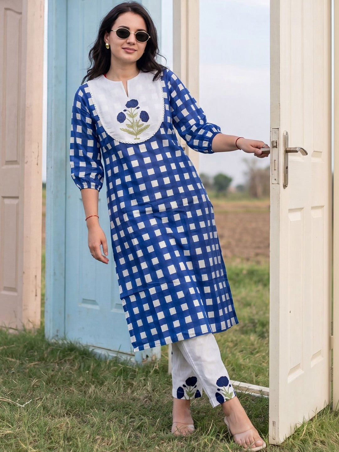 Women Printed Regular Pure Cotton Kurta with Trousers