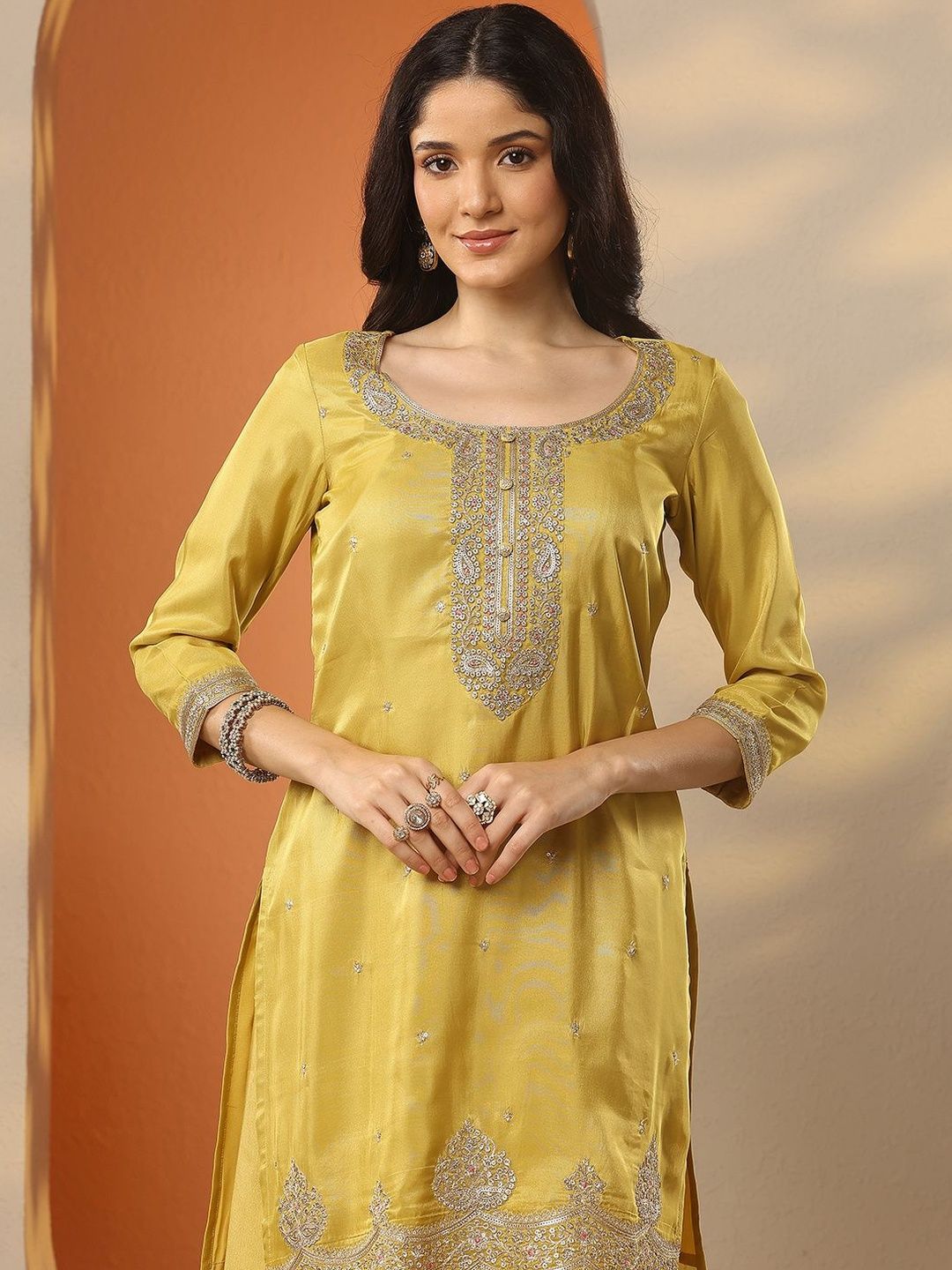 Dhiyona LL Floral Embroidered Thread Work Kurta with Palazzos & With Dupatta