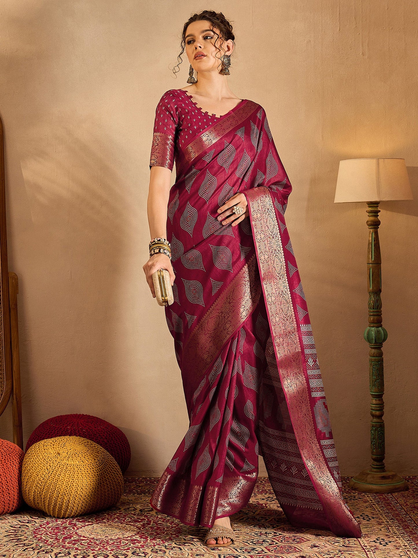 Women's Silk Blend Magenta Printed Designer Saree With Blouse Piece