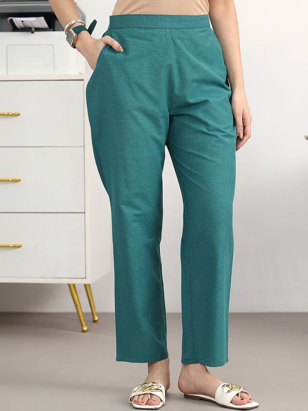 Women Ethnic Motifs Pleated Kurta with Trousers