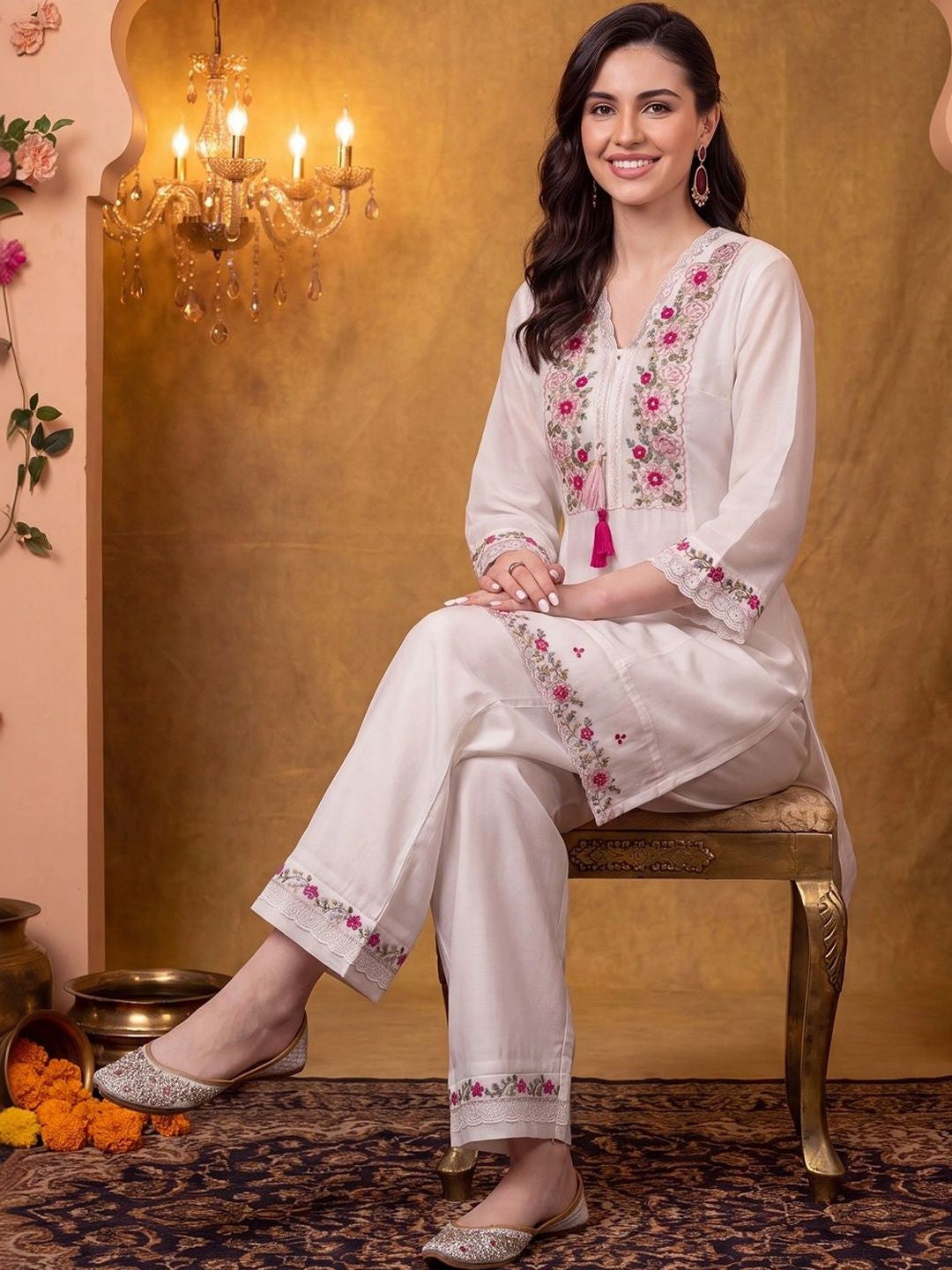 Women Floral Embroidered Regular Thread Work Kurta with Trousers