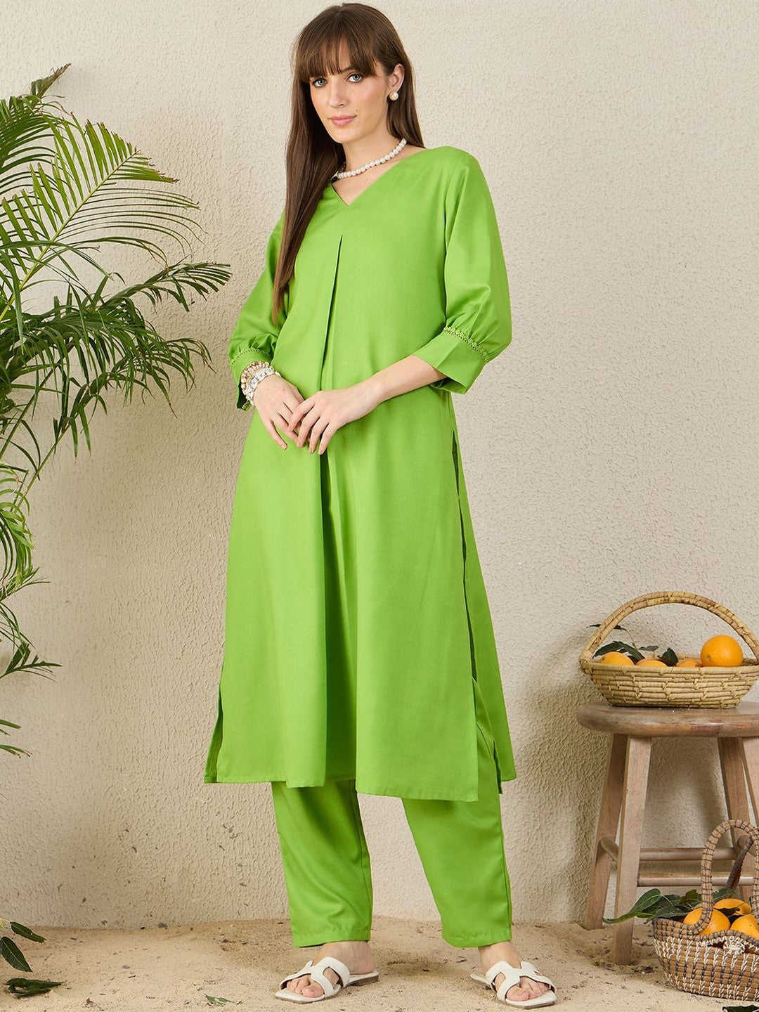 Women Regular Kurta with Trousers