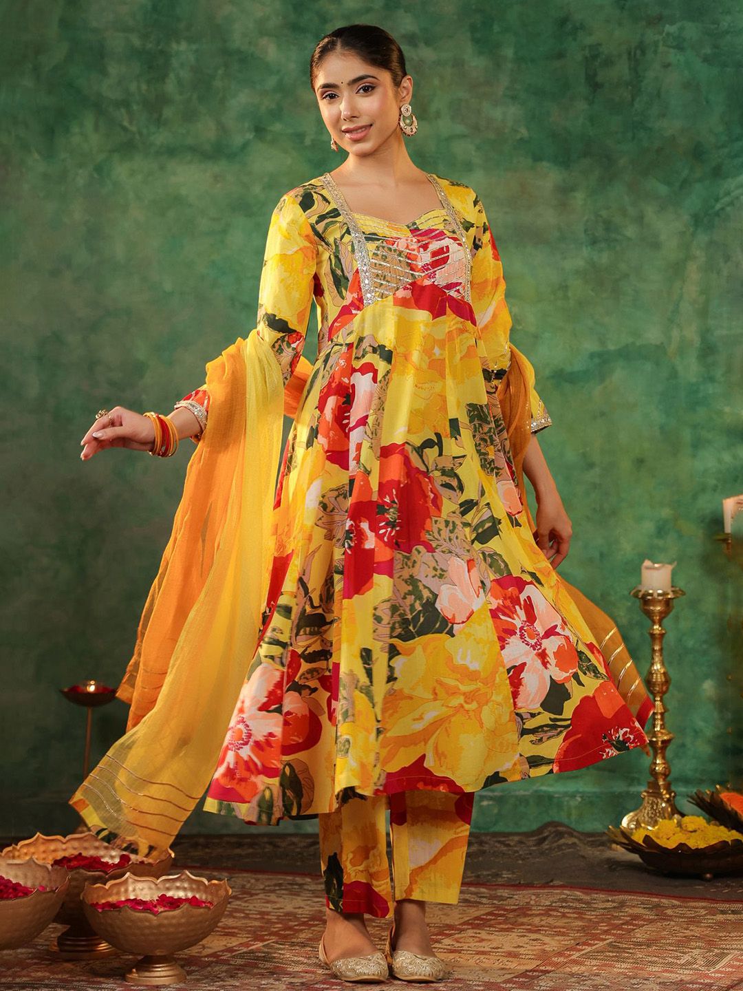Dhiyona RR Women's Floral Printed Gotta Patti Pure Cotton Kurta Sets