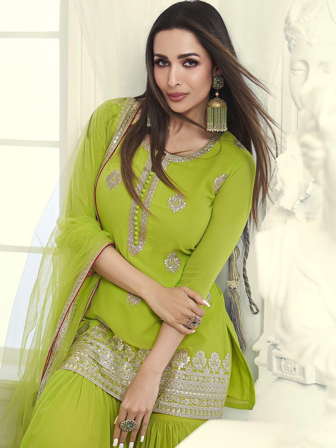 Dhiyona IN Floral Embroidered Notch Neck Georgette Straight Kurta With Sharara & Dupatta