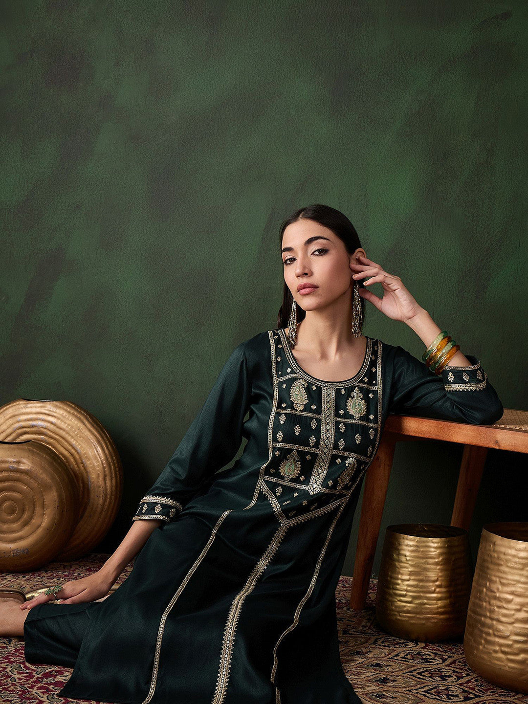 Ethnic Motifs Embroidered Sequinned Straight Kurta With Trouser