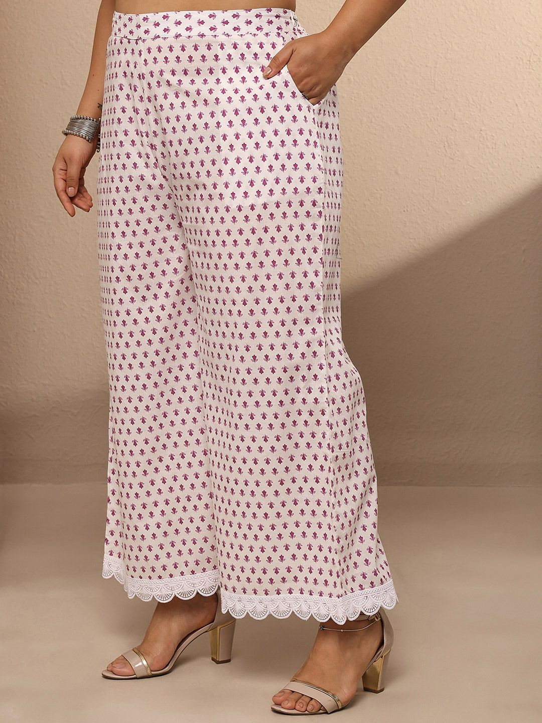 Dhiyona Women's Plus Size Floral Printed Regular Kurta with Trousers & With Dupatta