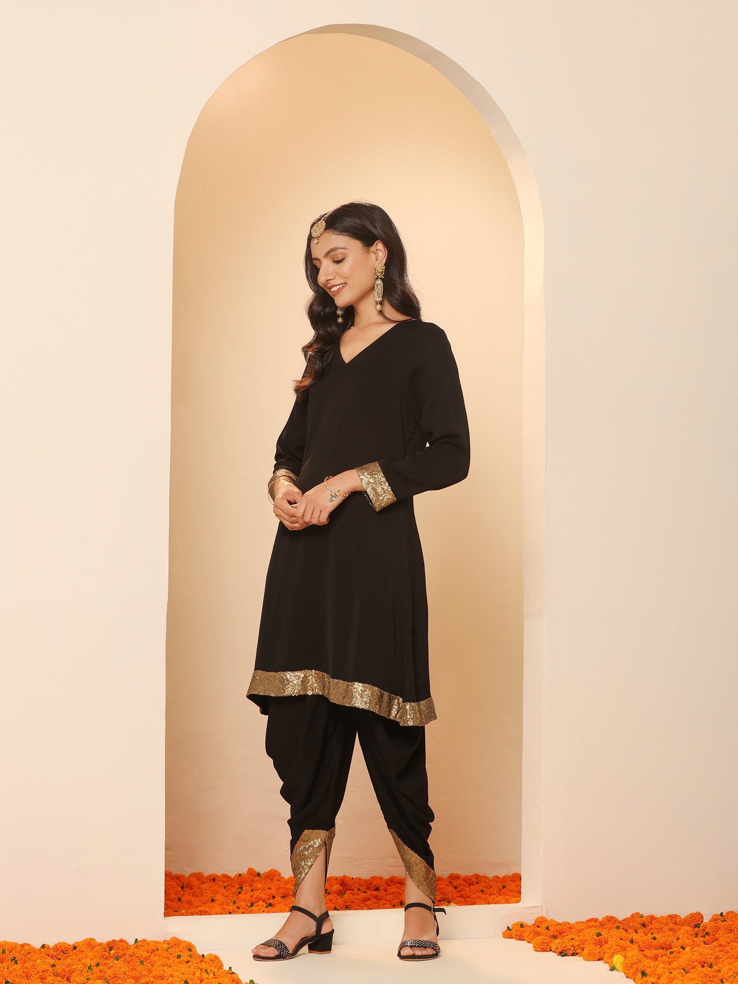 Dhiyona ST Women's Black and Gold Sequin Kurta with Pants 2 Piece Set | A-Line, V Neck, Full Sleeves, Pants, Festive Wear, (Sequin)