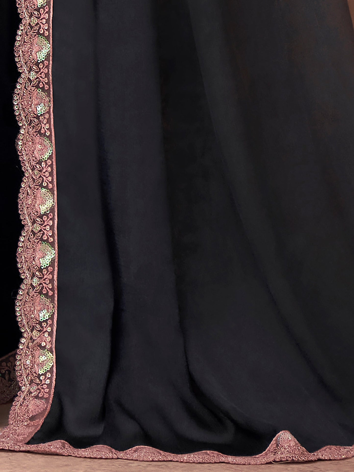 Women's Chiffon Grey Embellished Designer Saree With Blouse Piece