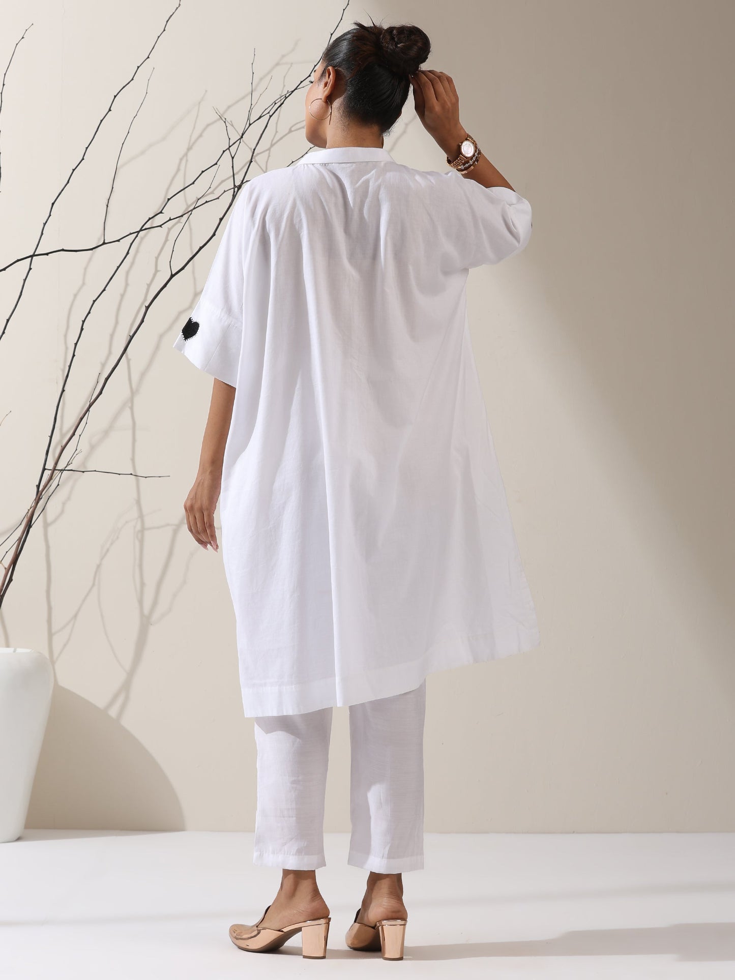 Dhiyona ST 2-Piece White Cotton Kurta with Black Heart and Pants– Pearl Embellished Detailing with Matching Pants | Elegant Ethnic Co-ord