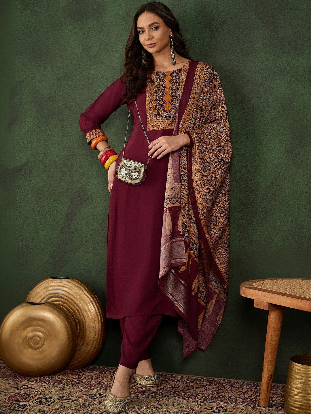 Printed Round Neck Kurta & Trousers Kurta Set