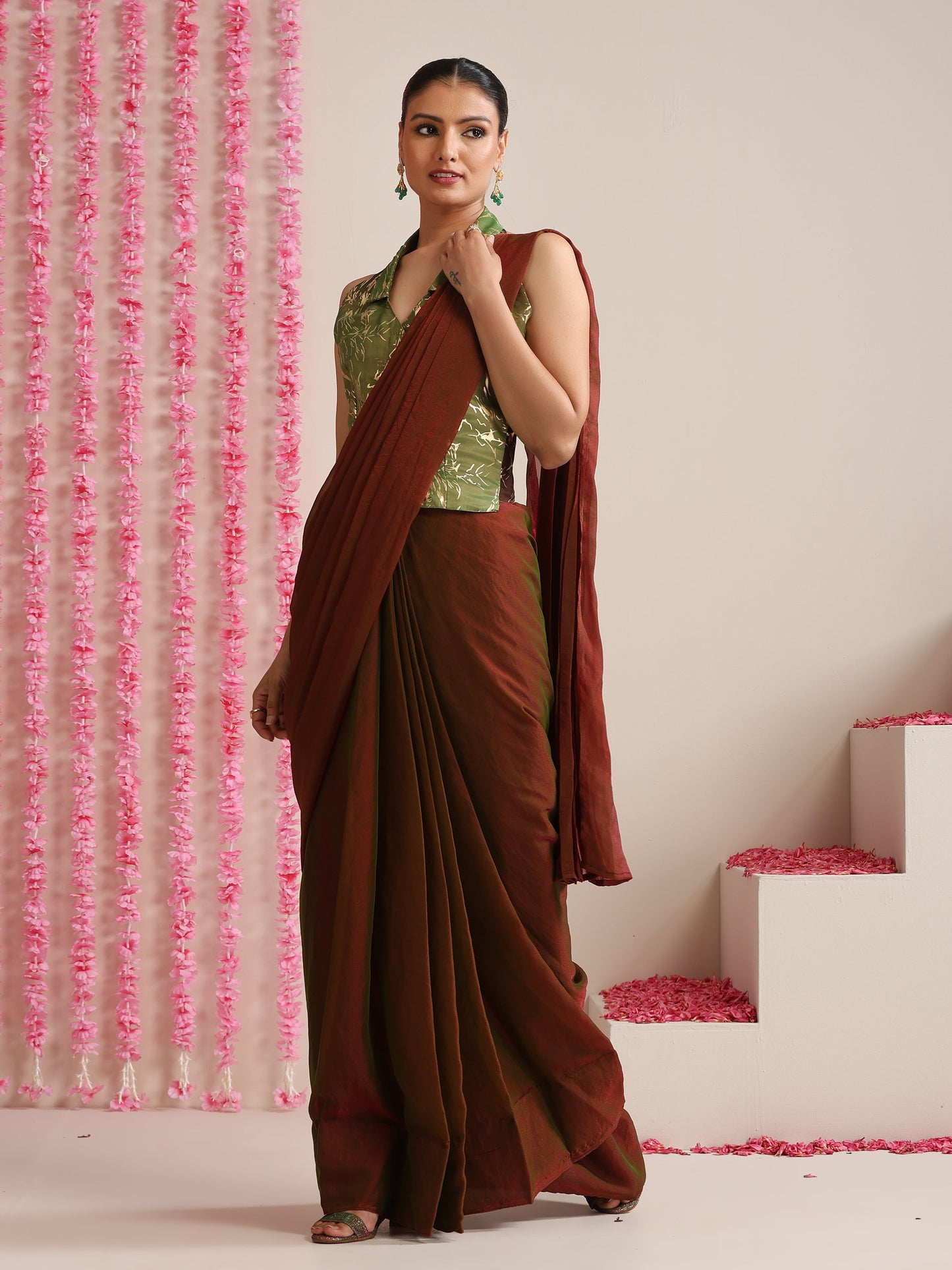Dhiyona ST Red-Green Dual Shade Metallic Satin Saree with Gold & Ombre Blouse Fabric