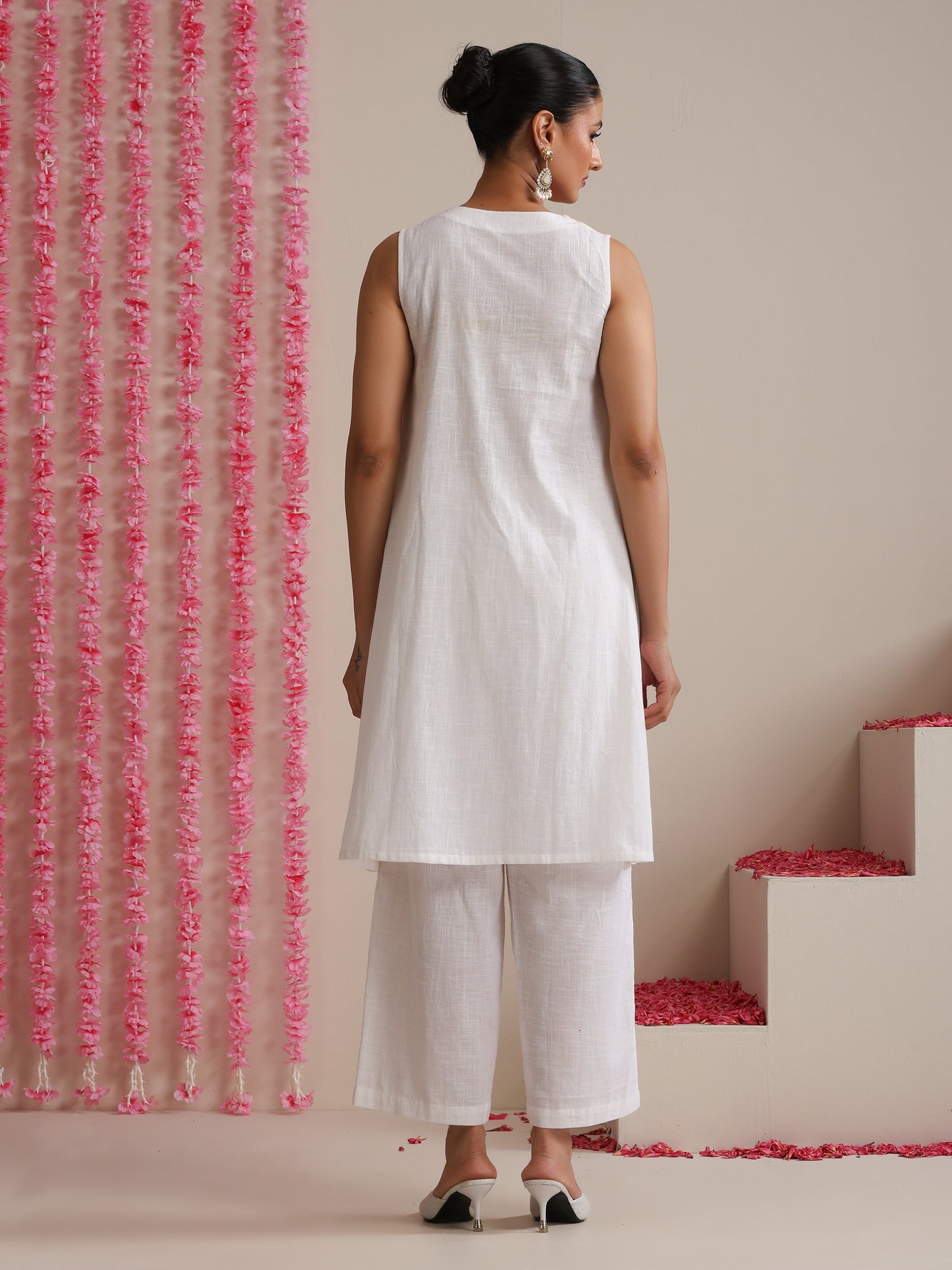 Dhiyona ST Women’s White Cotton Slub Sleeveless Kurta with Neck Stripes, Pyjama & Net Dupatta | 3 Pc Elegant Ethnic Set