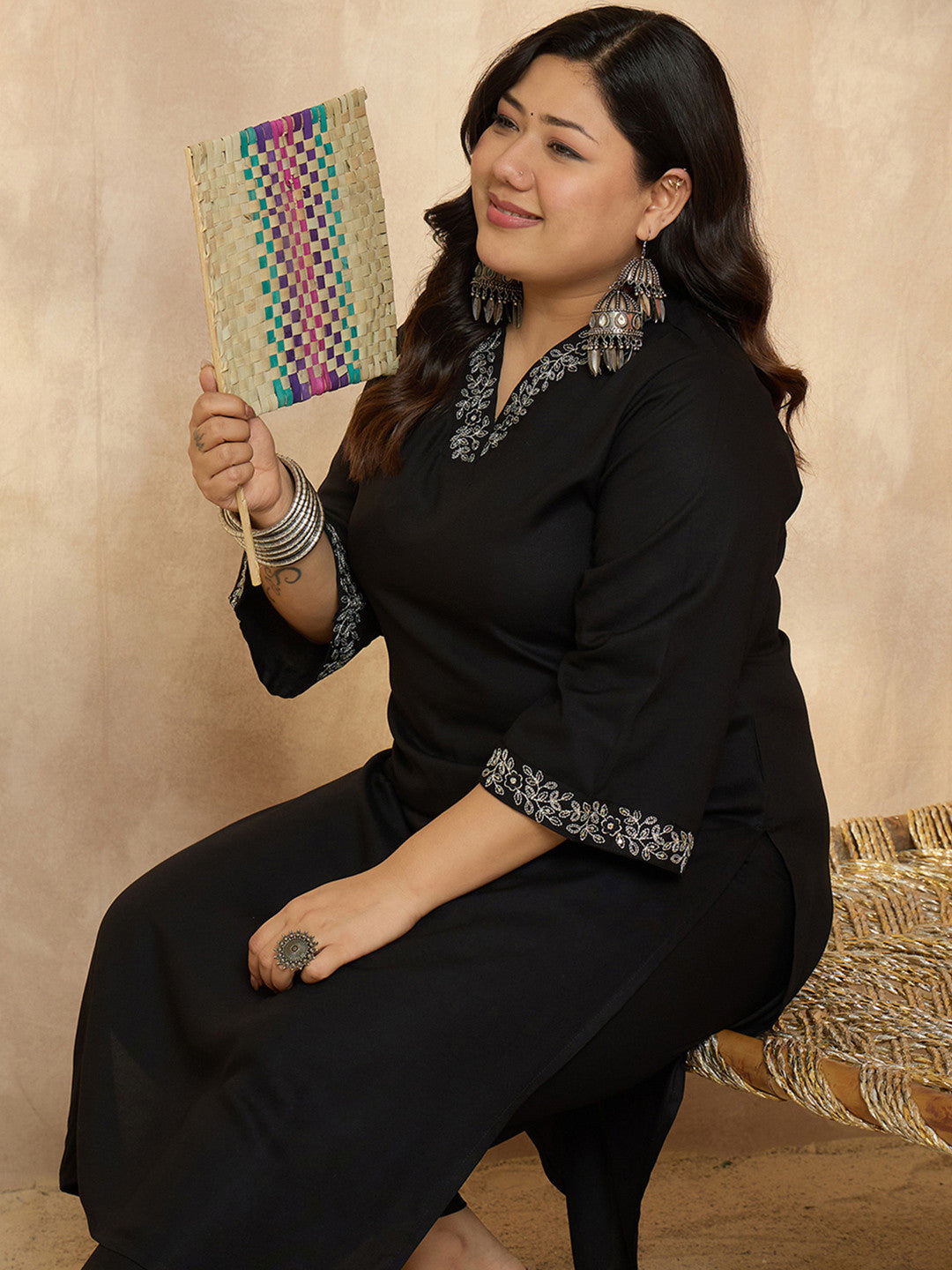 Plus Size Ethnic Motifs Embroidered Regular Thread Work Kurta with Trousers