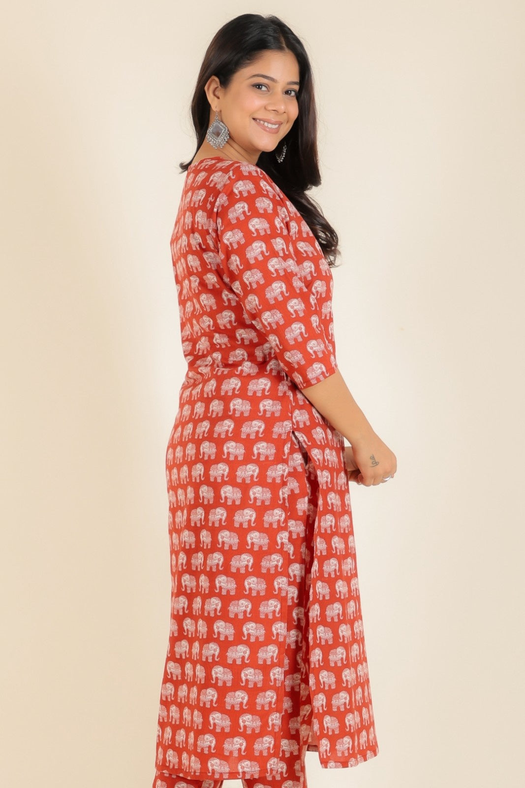 Women's Cotton Red Straight Kurta