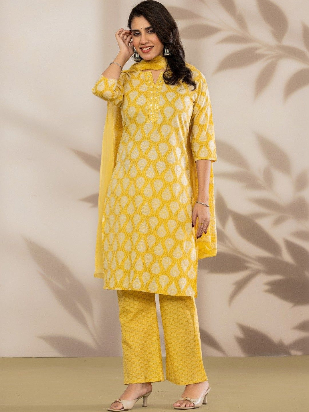 Women Ethnic Motifs Printed Regular Sequinned Pure Cotton Kurta with Trousers & With Dupatta