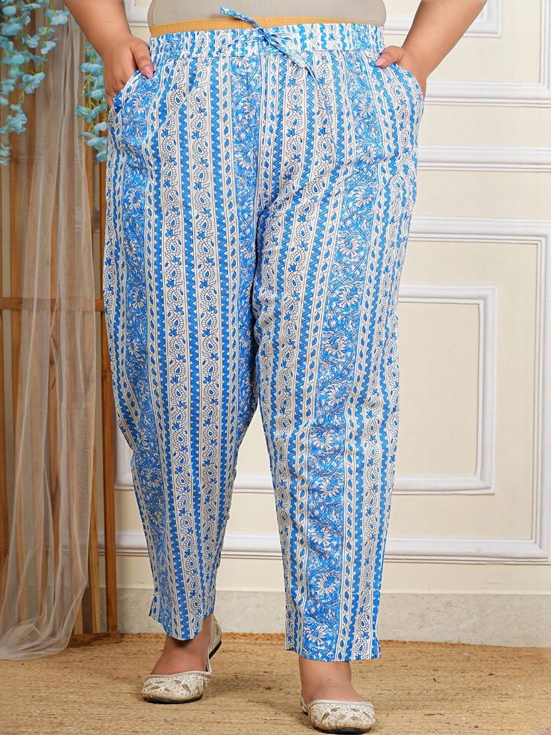Dhiyona KL Women Ethnic Motifs Printed Pure Cotton Straight Kurta With Trousers & Dupatta