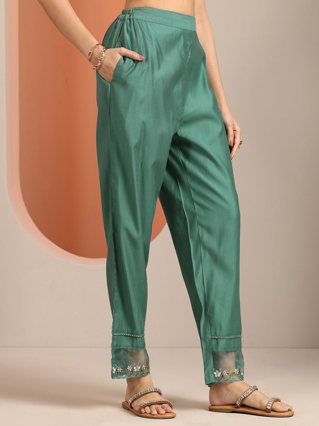 Women Woven Design Embroidered Kurta with Trousers & Dupatta