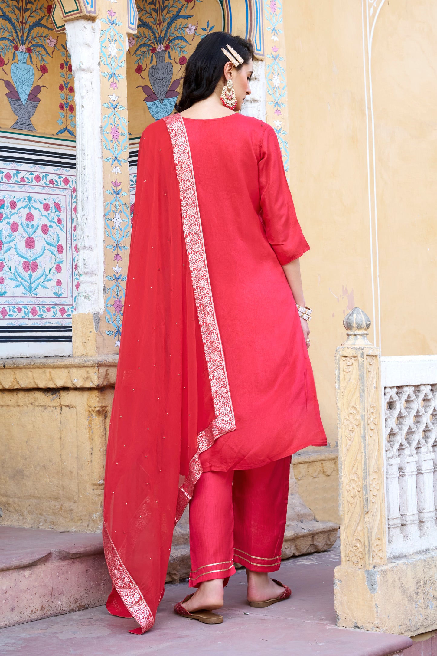 Dhiyona VV Kalpana Women Kurta and Pant Sets Dupatta Viscose Rayon Silk Blend with Handwork