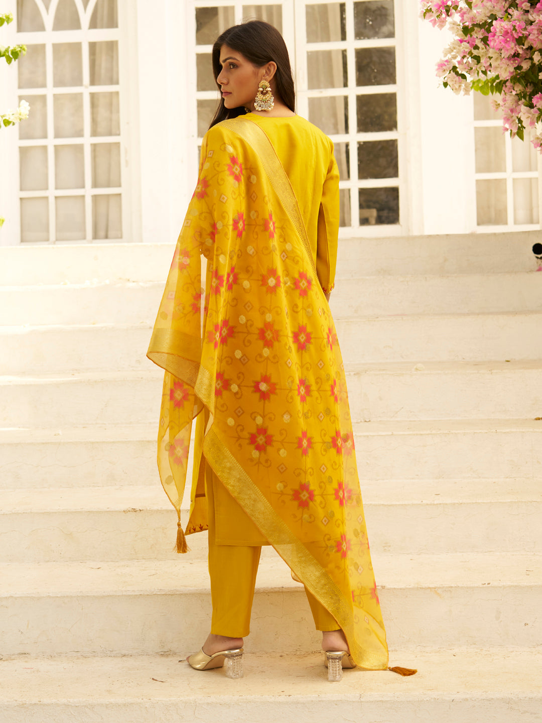 Dhiyona VV Akshara Yellow Silk Blend Kurta Set with Beaded Embroidered Design & Organza Dupatta