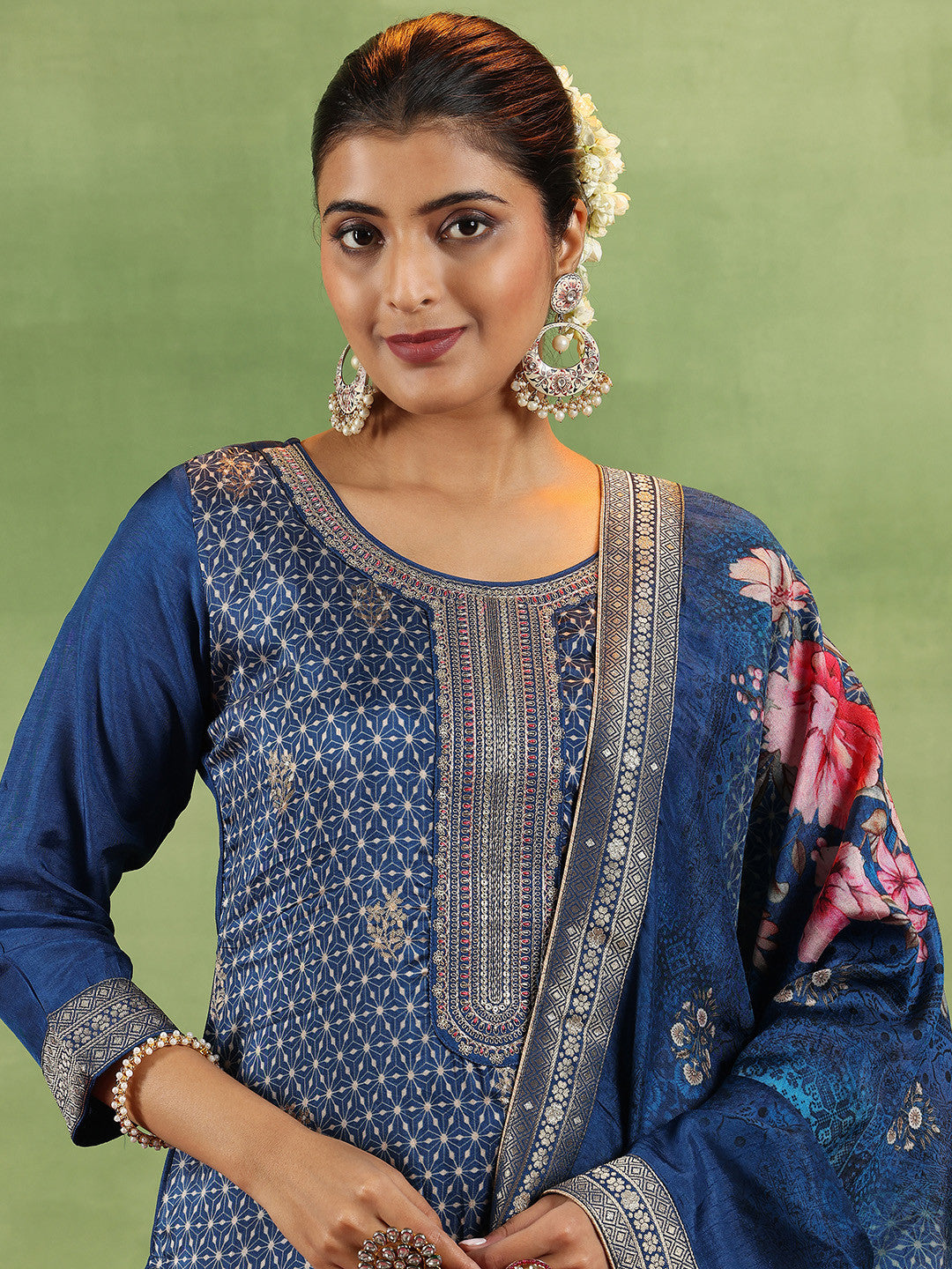 Ethnic Motifs Printed Straight Kurta With Trousers & Dupatta