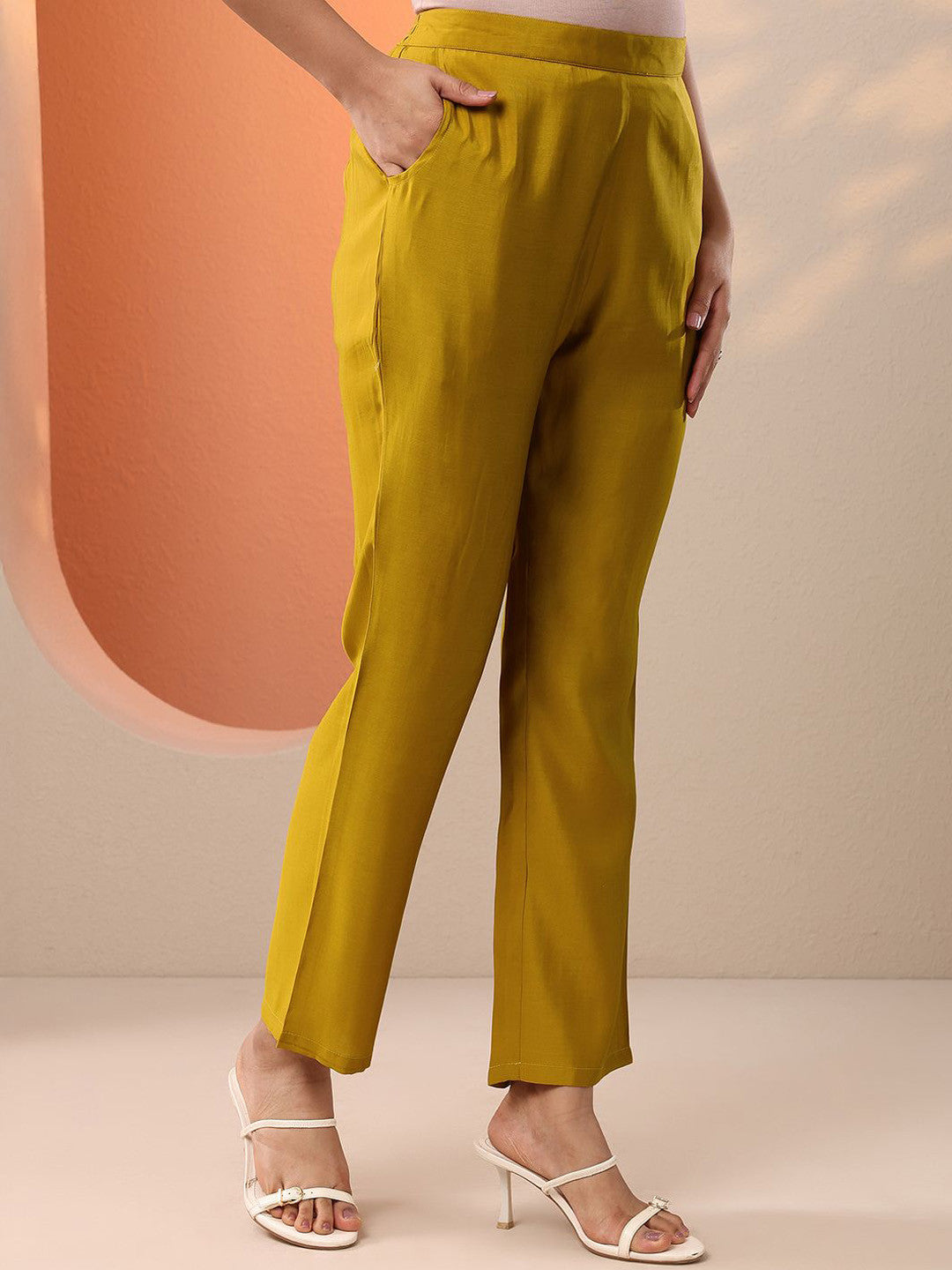 Ethnic Motifs Printed Straight Kurta With Trousers & Dupatta