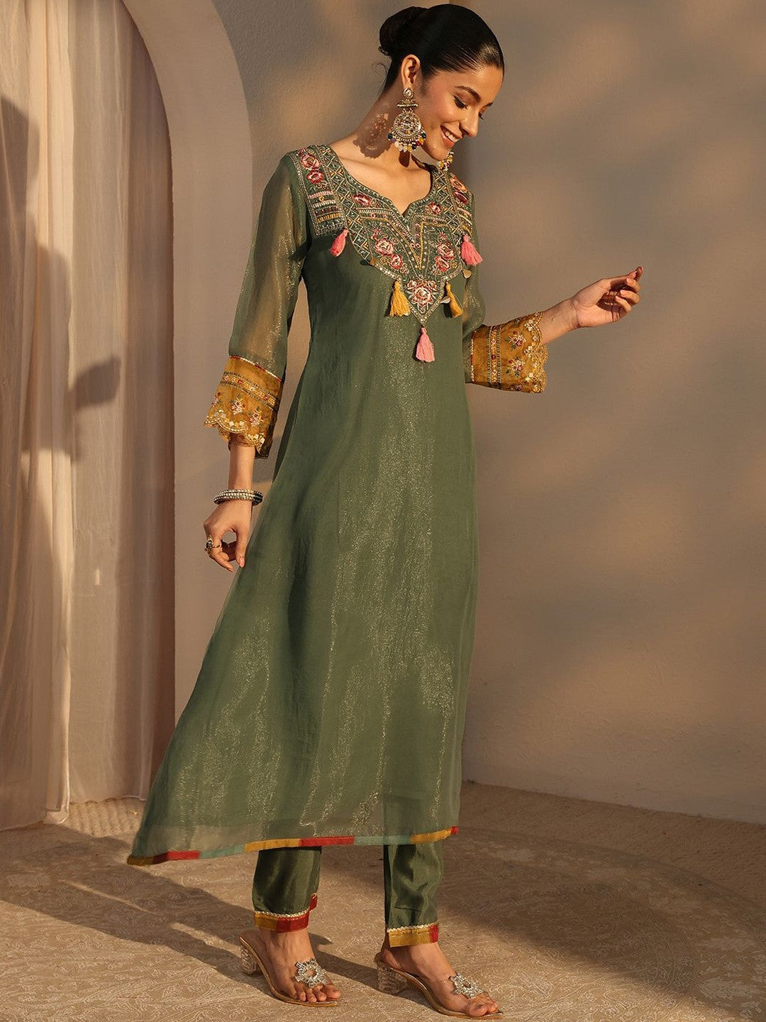 Women Ethnic Motifs Embroidered Regular Kurta with Trousers & With Dupatta