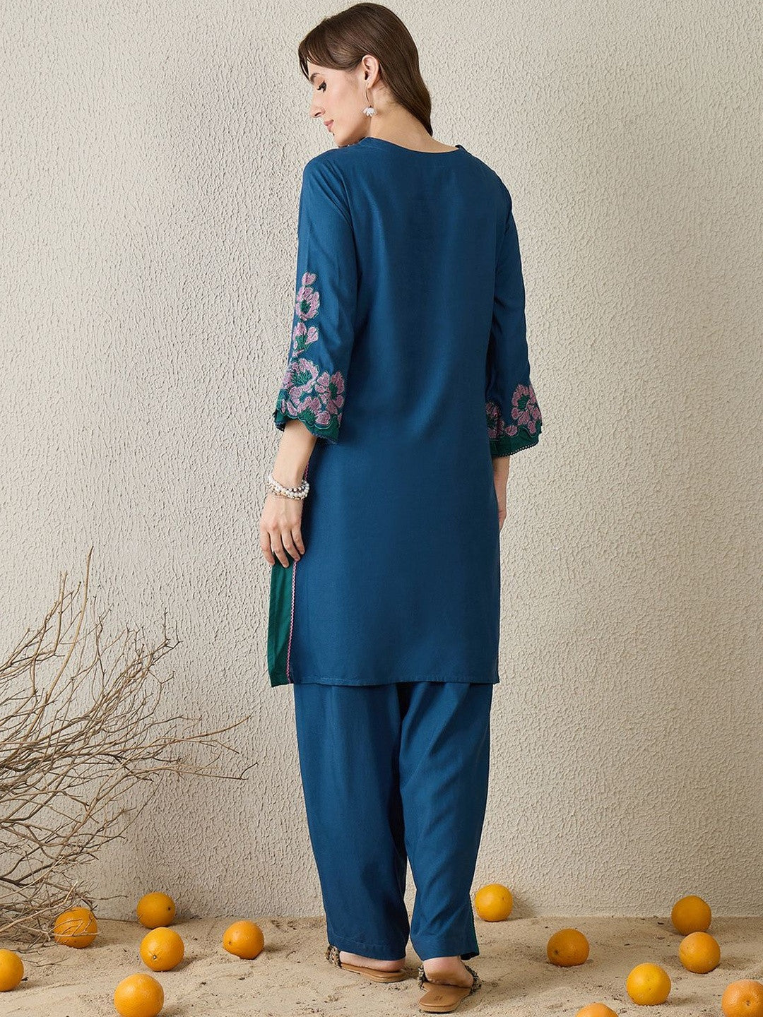 Women Floral Embroidered Kurta with Trousers