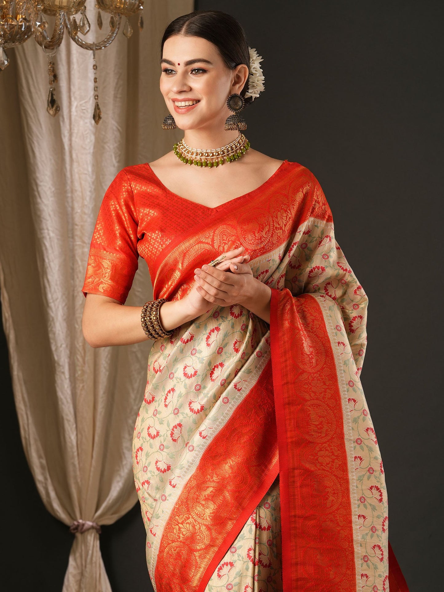 Women's Silk Blend Red Woven Design Designer Saree With Blouse Piece