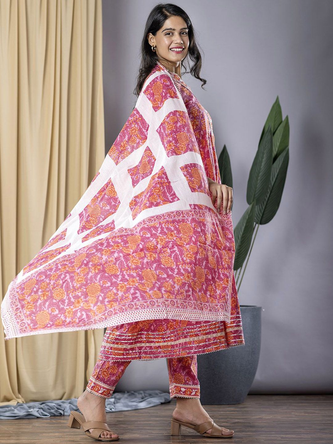 Dhiyona KL V-Neck Floral Printed Pure Cotton Anarkali Kurta with Trousers & Dupatta