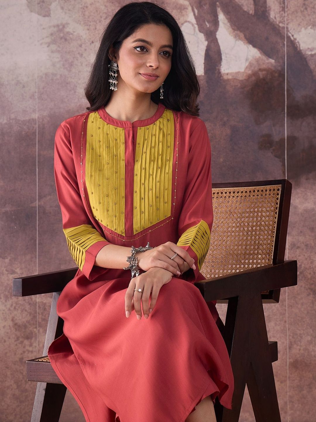 Dhiyona IE Embroidered Mandarin Collar Tunic With Trousers