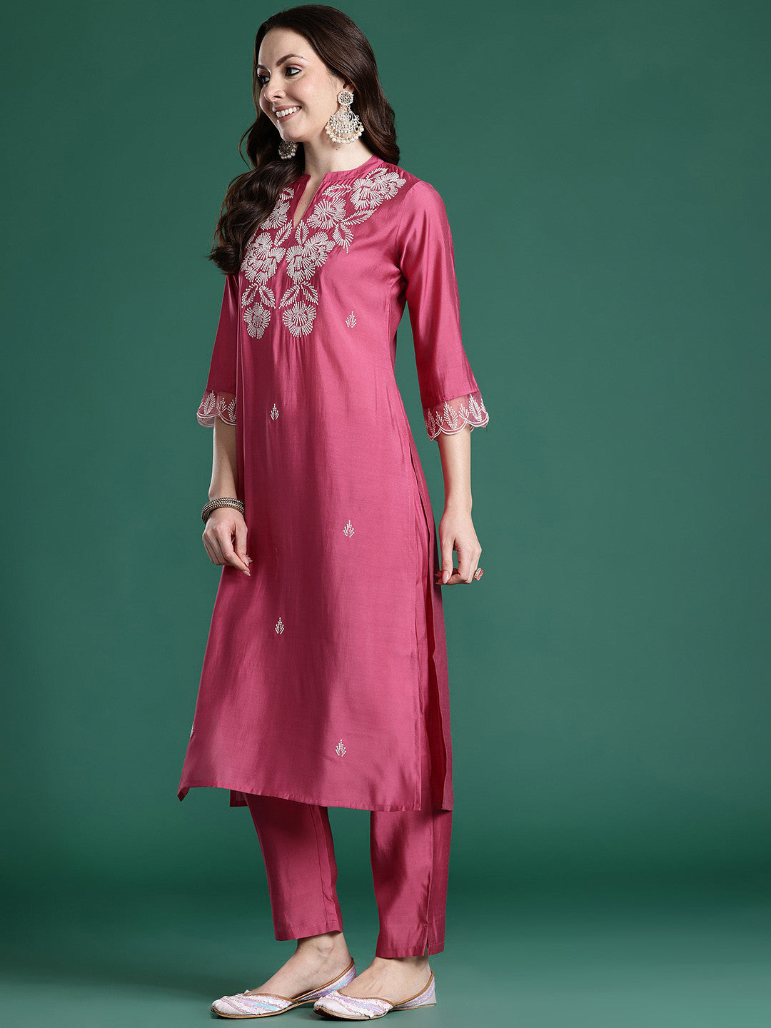 Ethnic Motifs Embroidered Thread Work Kurta with Trousers & With Dupatta